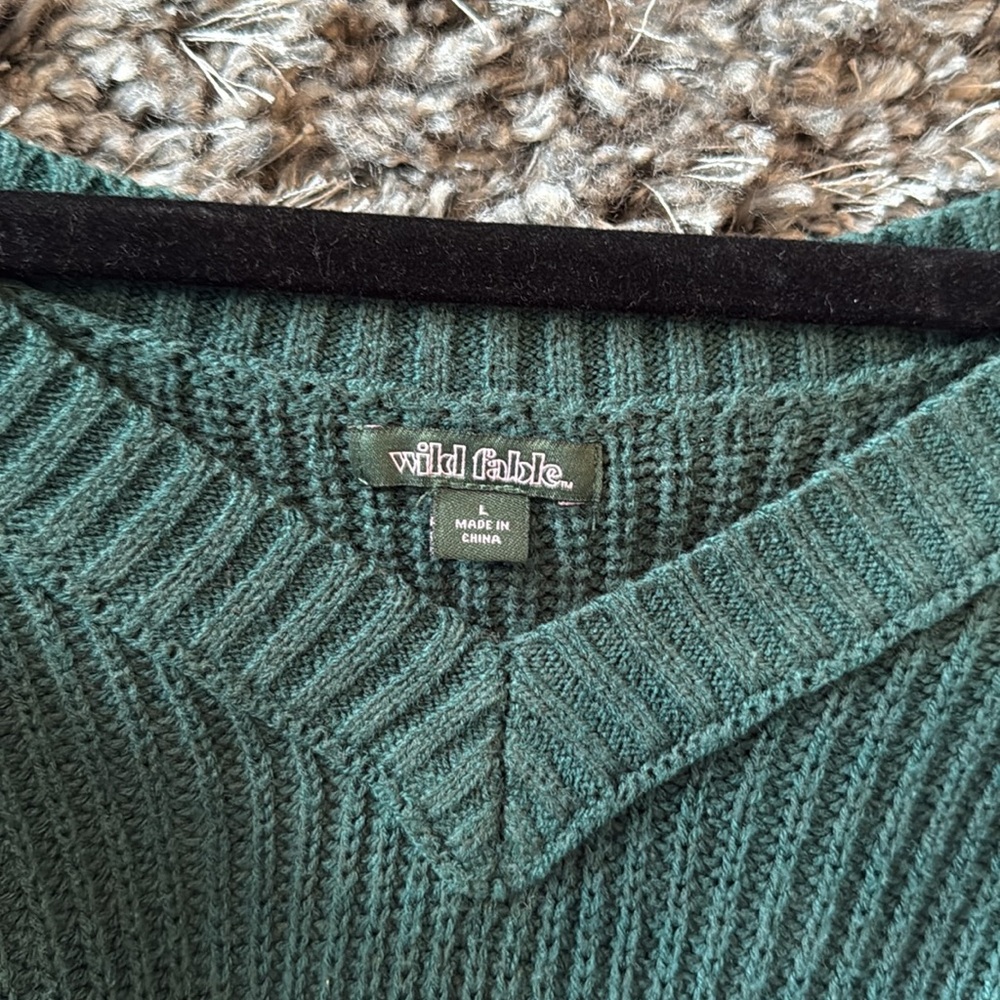 Green Ribbed Women's Sweater - Picture 3 of 3
